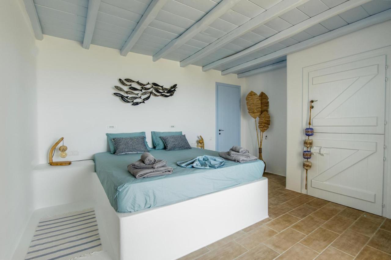 Villa Rossi Paros Luxury Apartments And Suites Drios Ngoại thất bức ảnh